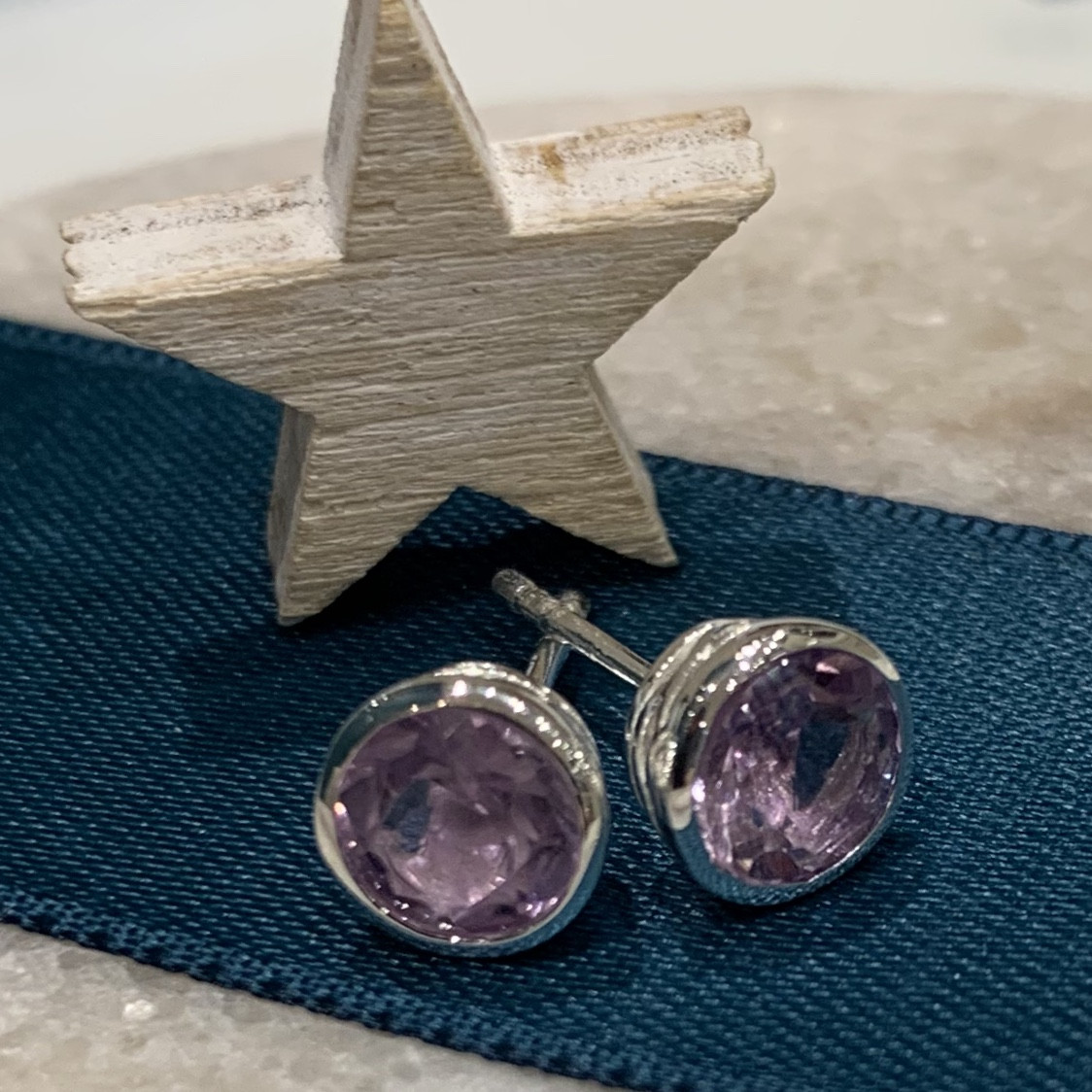 Silver Amethyst Galleried Edge Stud