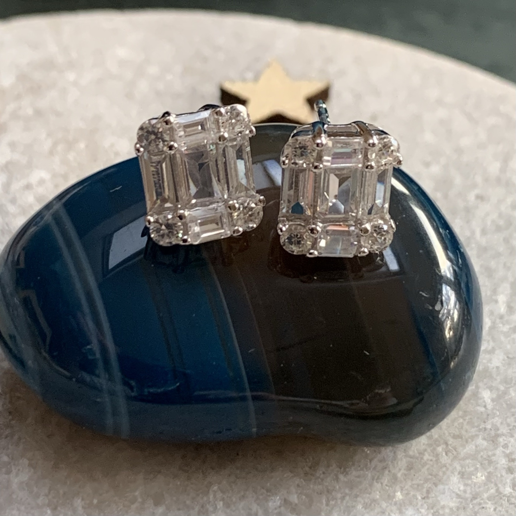 Silver Cubic Zirconia Baguette Stud 2