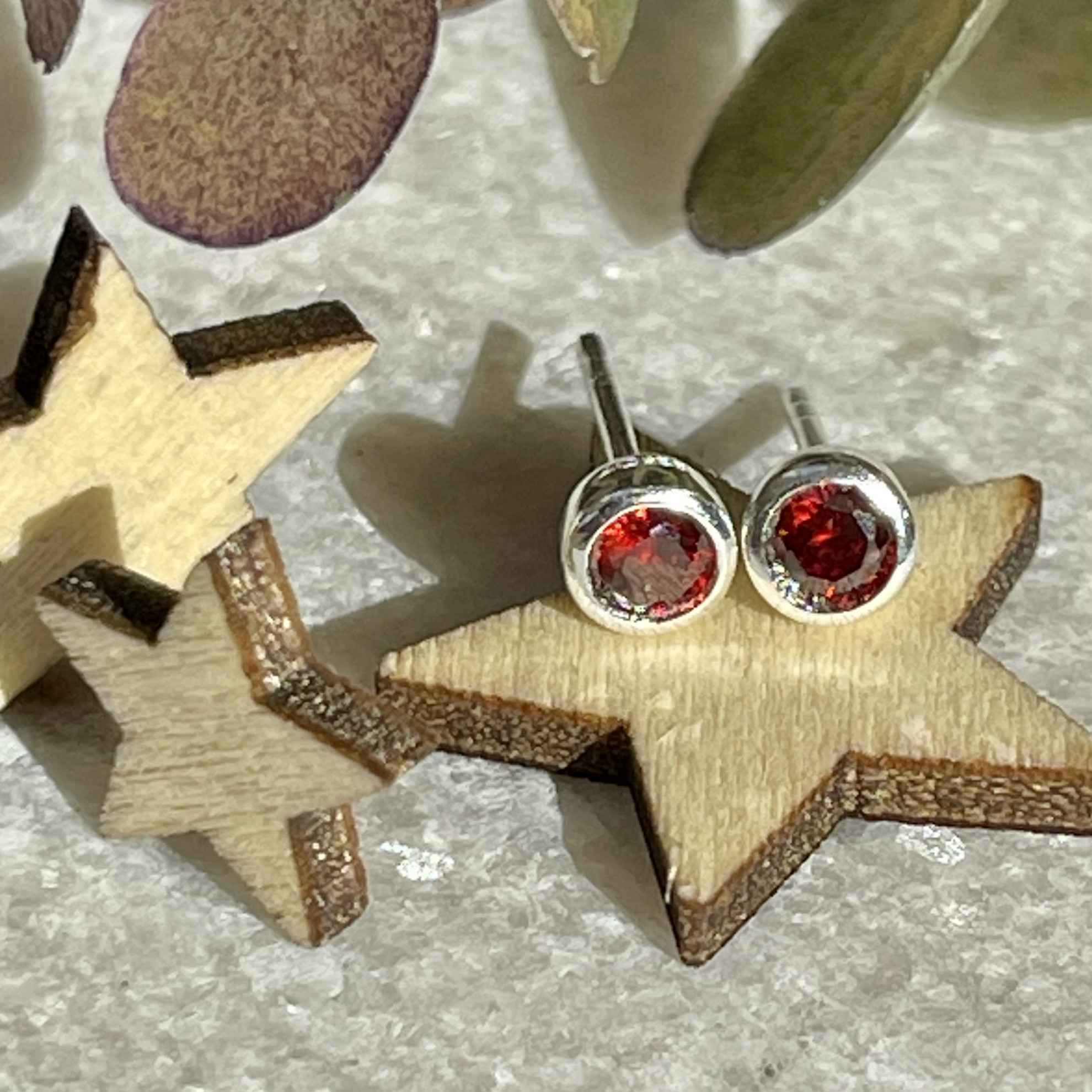 Silver Cubic Zirconia Garnet Stud 2