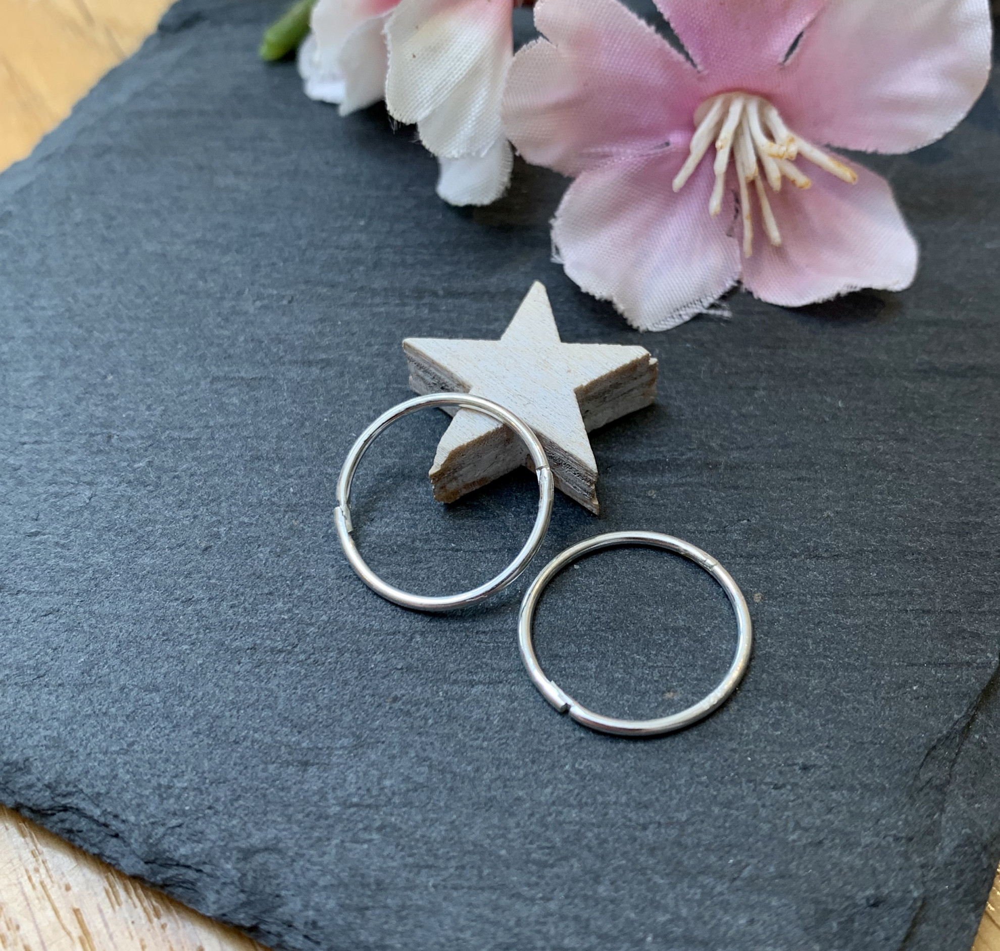 Sterling Silver 16mm Plain Hinged Sleeper 2