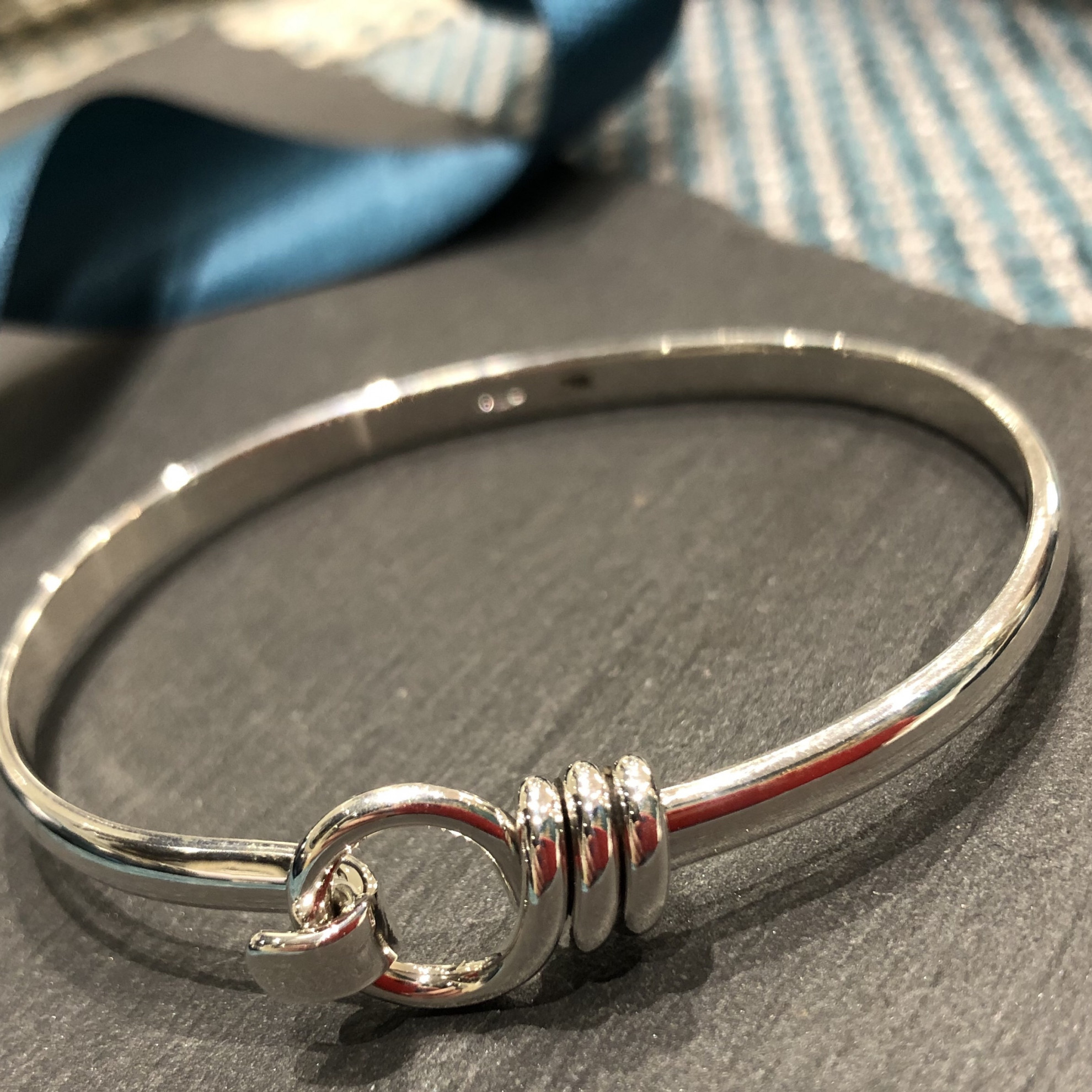 Sterling Silver Noose Hook Bangle 2