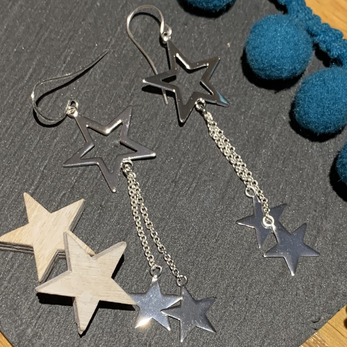 Sterling Silver Outline Star with Stars-on-Chains Hook-in Drop 2