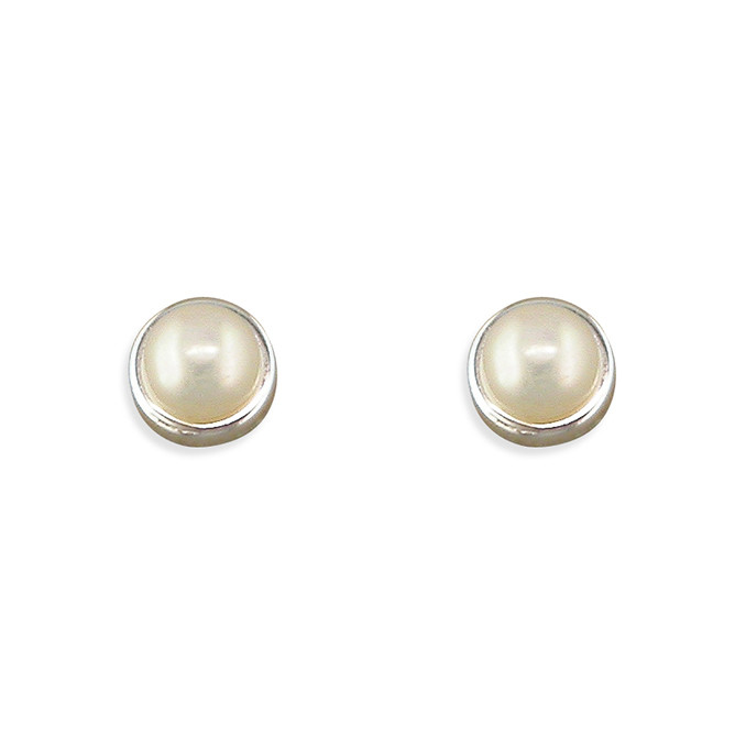 Silver Pearl Stud With Silver Surround 1